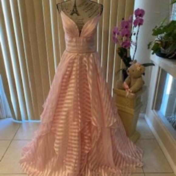 Terani Couture Dresses & Skirts - Stunning Pink Striped Tiered Formal Evening Gown Size 16